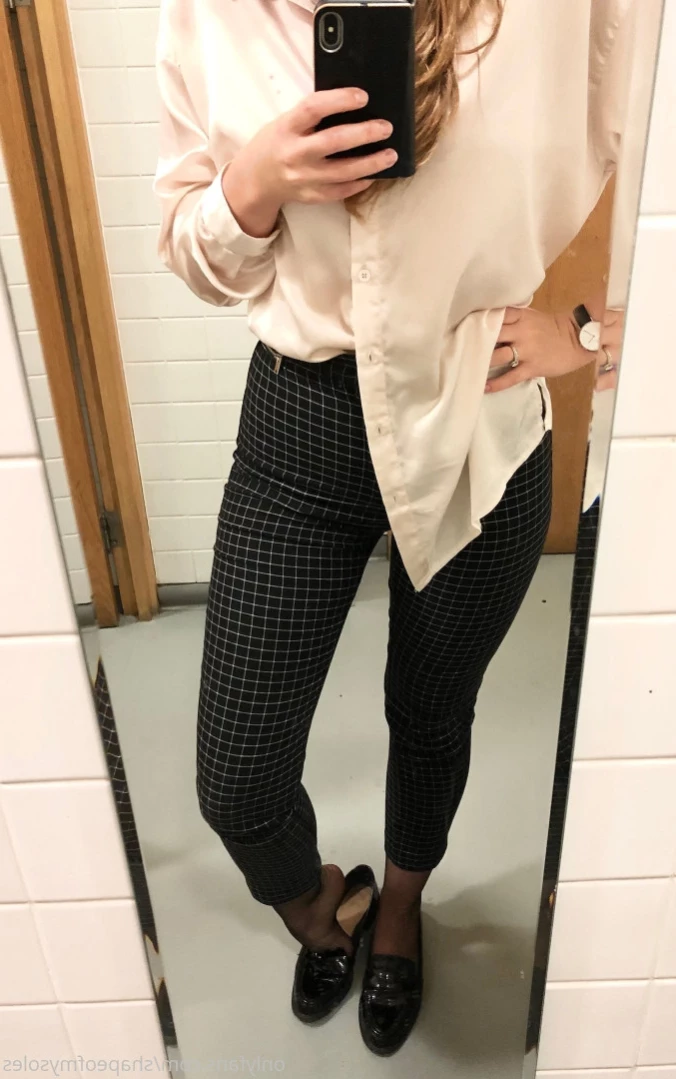 Anna [ shapeofmysoles ] Onlyfans leaked photo 14605223 on Hotleaks.tv