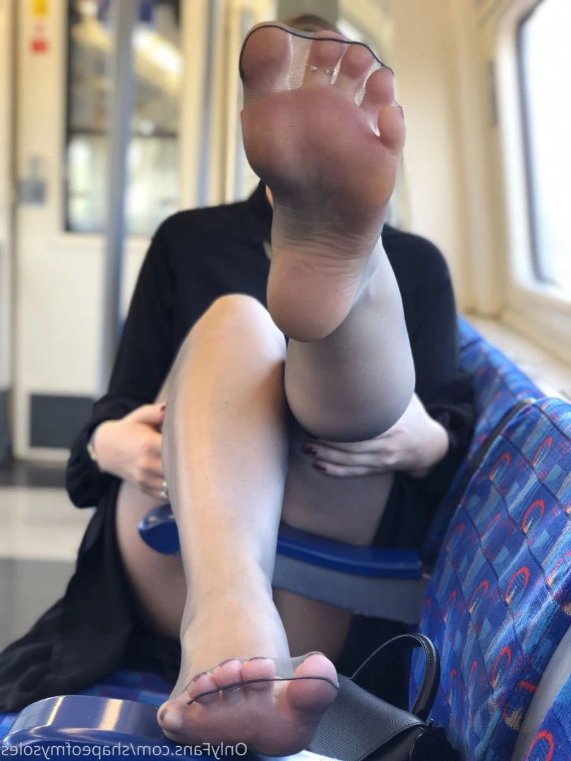 Anna [ shapeofmysoles ] Onlyfans leaked photo 14767338 on Hotleaks.tv