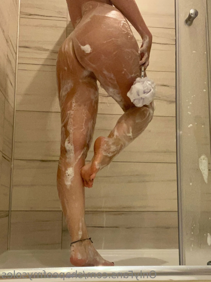 Anna [ shapeofmysoles ] Onlyfans leaked photo 15737986 on Hotleaks.tv