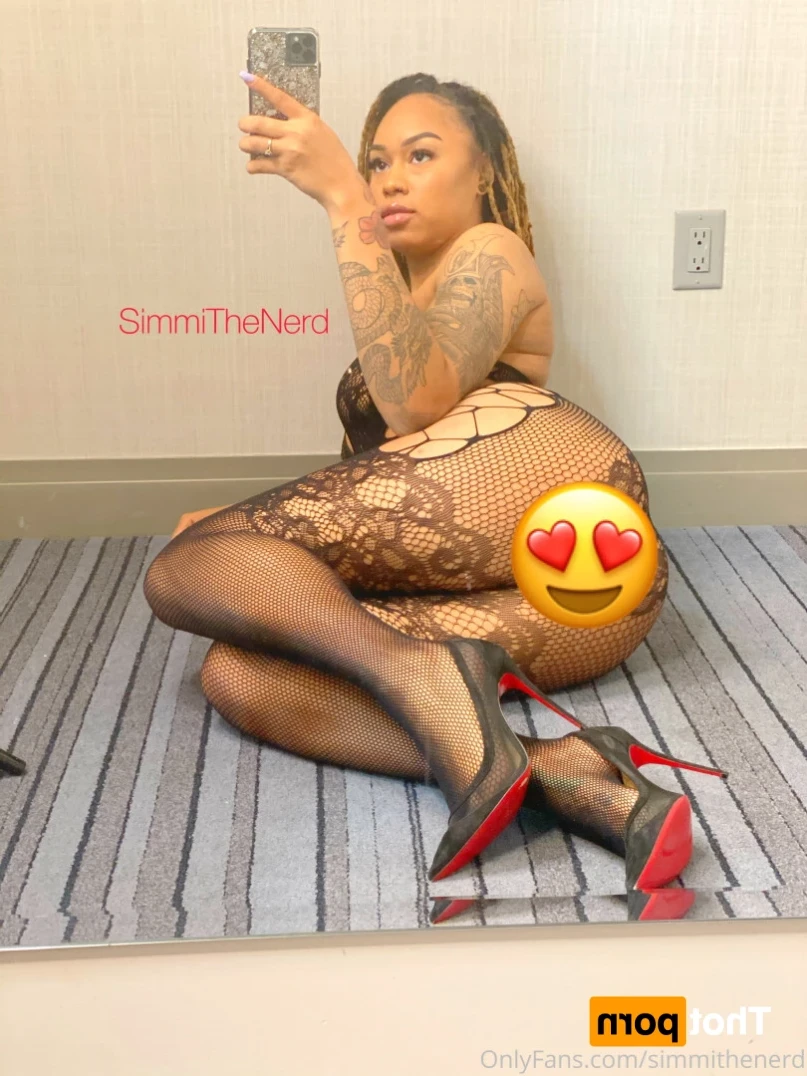 Simmi The Nerd [ simmithenerd ] Onlyfans leaked photo 11990828 on Hotleaks.tv