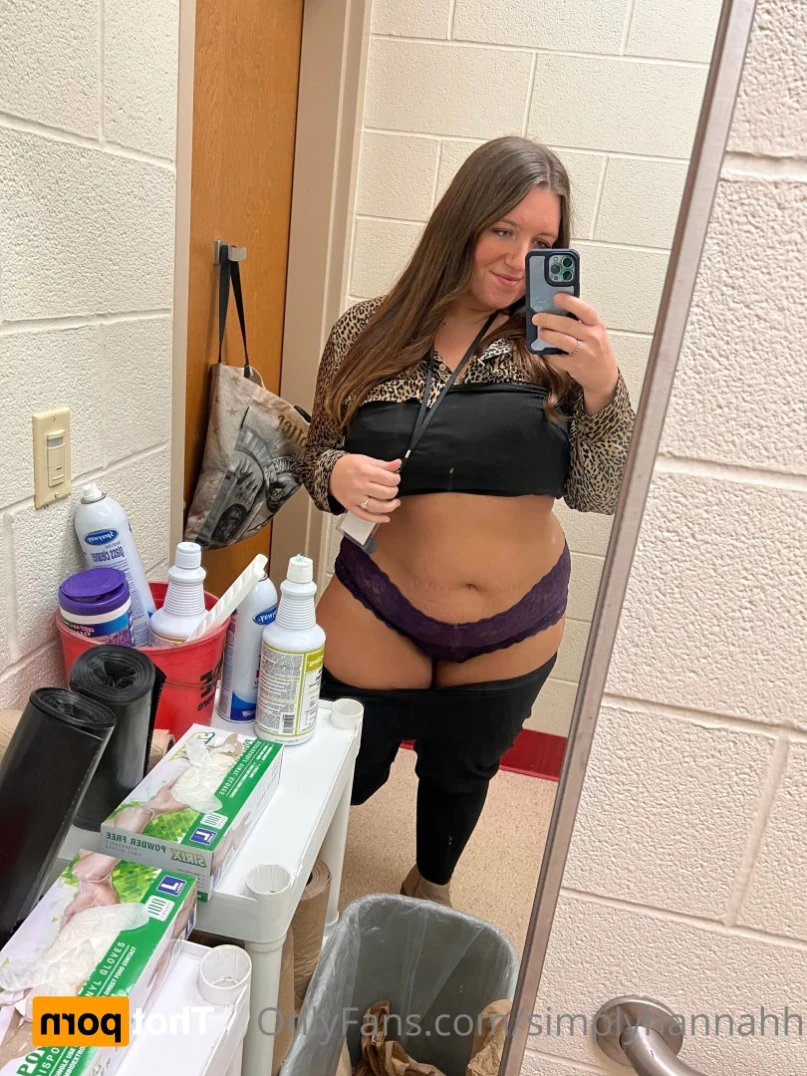 Hannah [ simplyhannahh ] Onlyfans leaked photo 16302527 on Hotleaks.tv