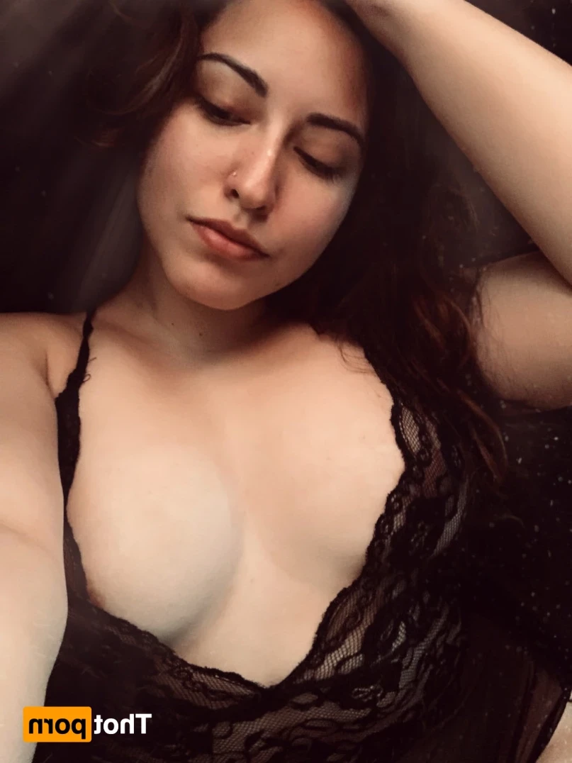 𝑆𝑖𝑛𝑐𝑒𝑟𝑒𝑙𝑦 𝐿𝑜𝑟𝑎𝑖𝑛𝑒 [ sincerelyloraine ] Onlyfans leaked photo 11340820 on Hotleaks.tv