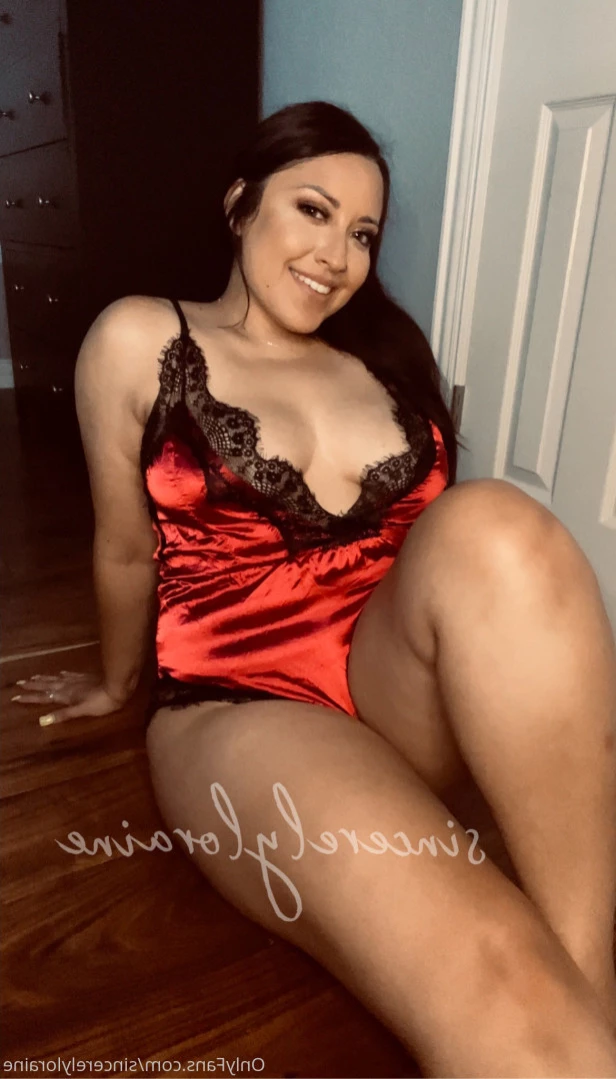 𝑆𝑖𝑛𝑐𝑒𝑟𝑒𝑙𝑦 𝐿𝑜𝑟𝑎𝑖𝑛𝑒 [ sincerelyloraine ] Onlyfans leaked photo 13931412 on Hotleaks.tv