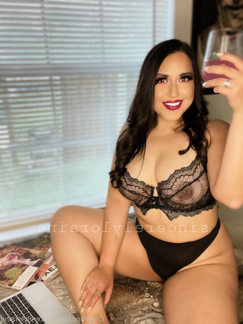 𝑆𝑖𝑛𝑐𝑒𝑟𝑒𝑙𝑦 𝐿𝑜𝑟𝑎𝑖𝑛𝑒 [ sincerelyloraine ] Onlyfans leaked photo 16513853 on Hotleaks.tv
