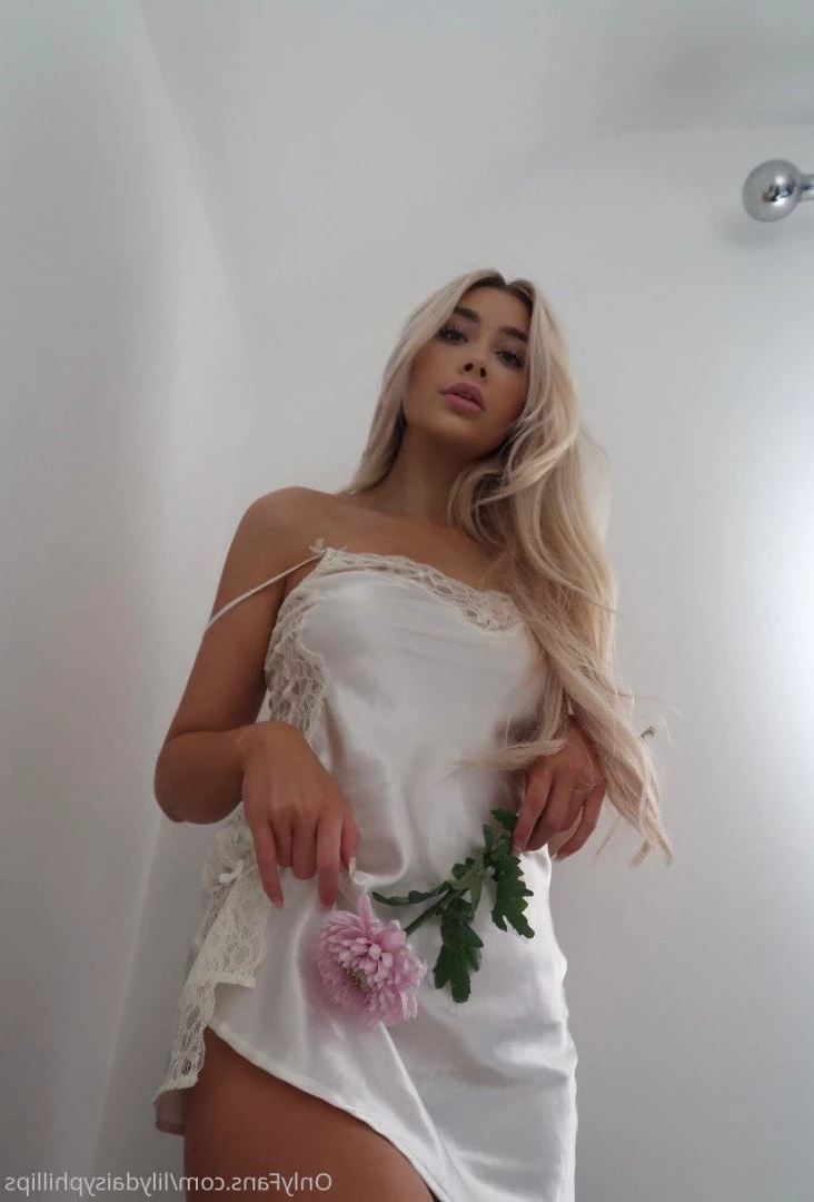Lillian Phillips [ lilydaisyphillips ] Onlyfans leaked photo 707369 on Hotleaks.tv