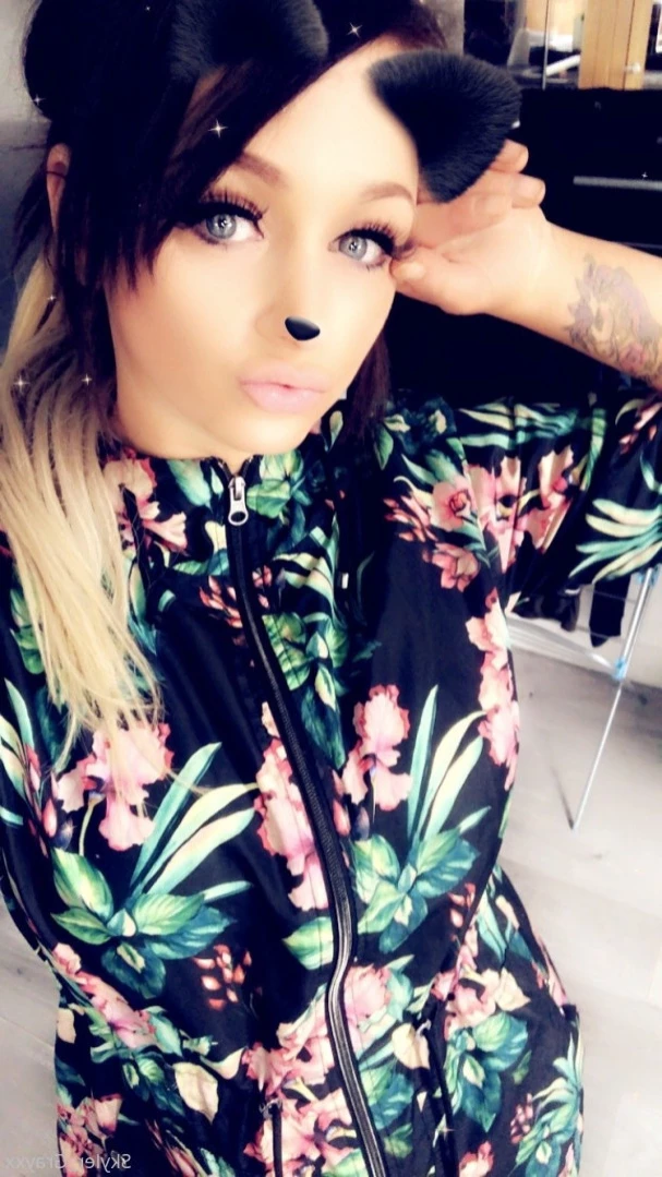 Cougar mommy Sext with me 😈 [ skyler_xxx ] Onlyfans leaked photo 11508472 on Hotleaks.tv