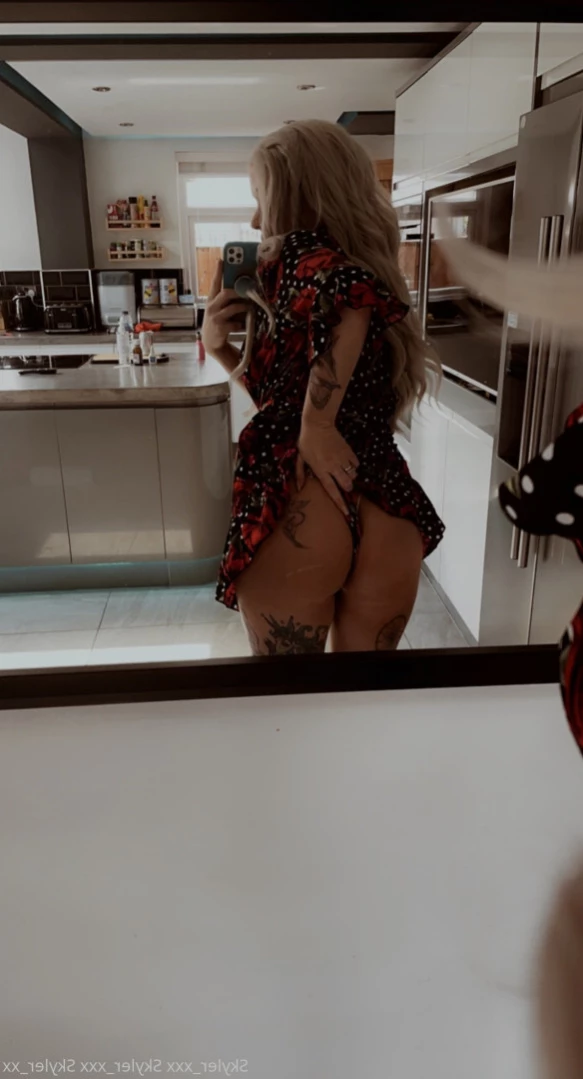 Cougar mommy Sext with me 😈 [ skyler_xxx ] Onlyfans leaked photo 12508909 on Hotleaks.tv