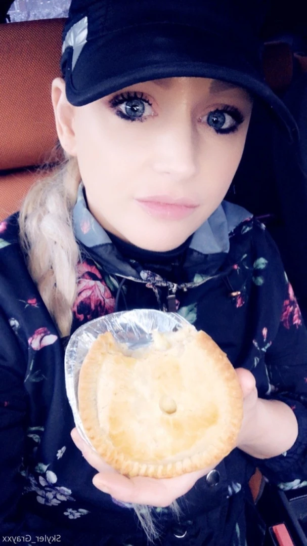 Cougar mommy Sext with me 😈 [ skyler_xxx ] Onlyfans leaked photo 12546162 on Hotleaks.tv