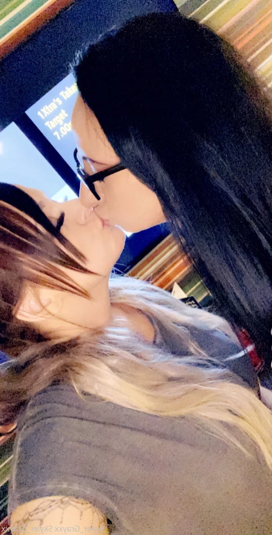 Cougar mommy Sext with me 😈 [ skyler_xxx ] Onlyfans leaked photo 13301325 on Hotleaks.tv