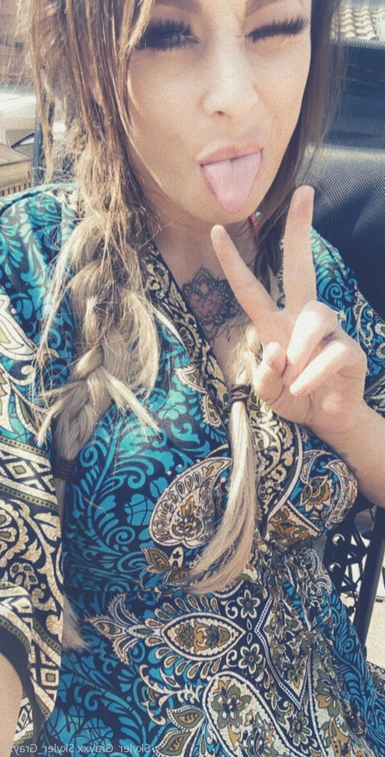 Cougar mommy Sext with me 😈 [ skyler_xxx ] Onlyfans leaked photo 15651889 on Hotleaks.tv