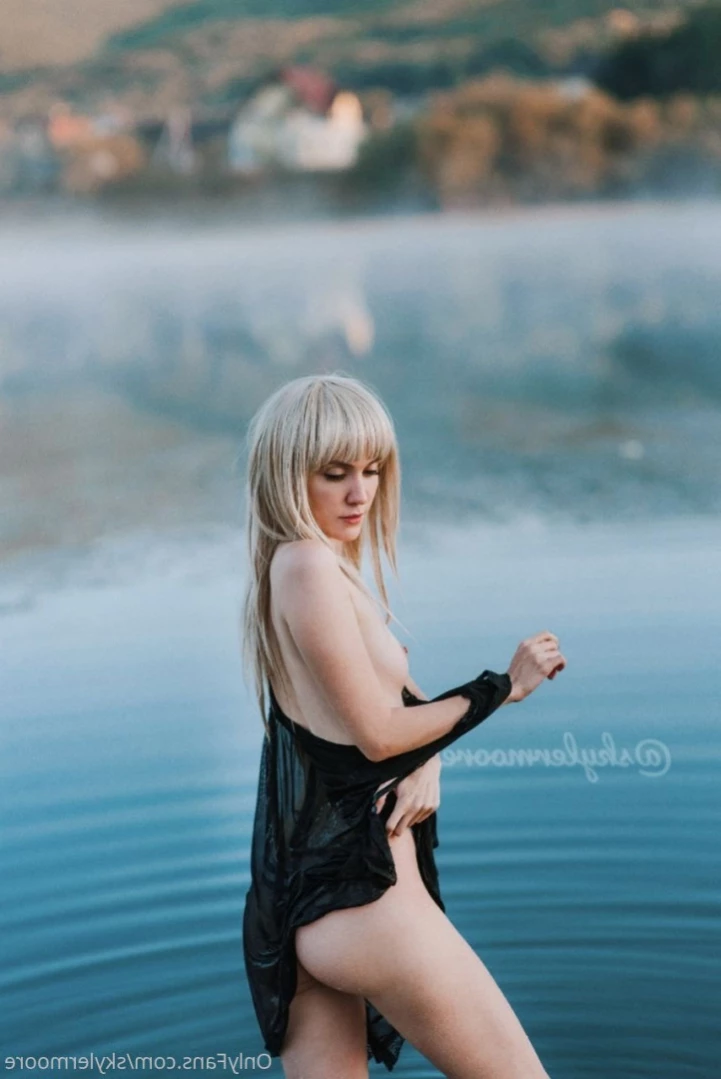 Mia [ mia_moon_paid ] Onlyfans leaked photo 13135152 on Hotleaks.tv