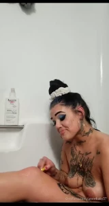 Snow doll [ snowbaby57 ] Onlyfans leaked video 7963984 on Hotleaks.tv
