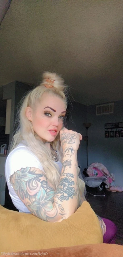 Snow doll [ snowbaby57 ] Onlyfans leaked photo 9037532 on Hotleaks.tv