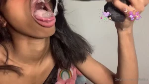 7963213