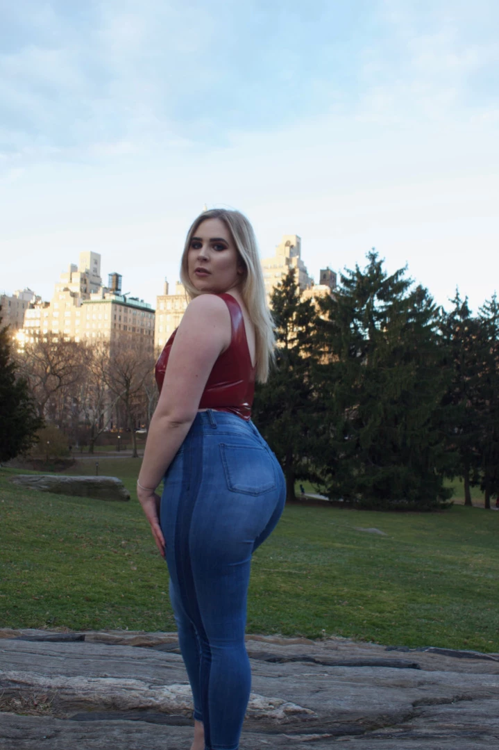 sopheeturner Onlyfans leaked photo 12481900 on Hotleaks.tv