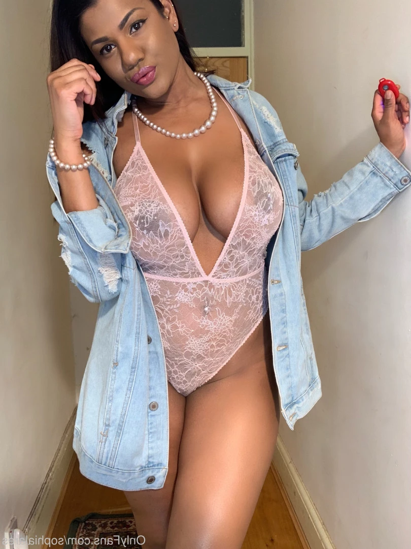 SOPHIA LARES [ sophialares ] Onlyfans leaked photo 8981016 on Hotleaks.tv