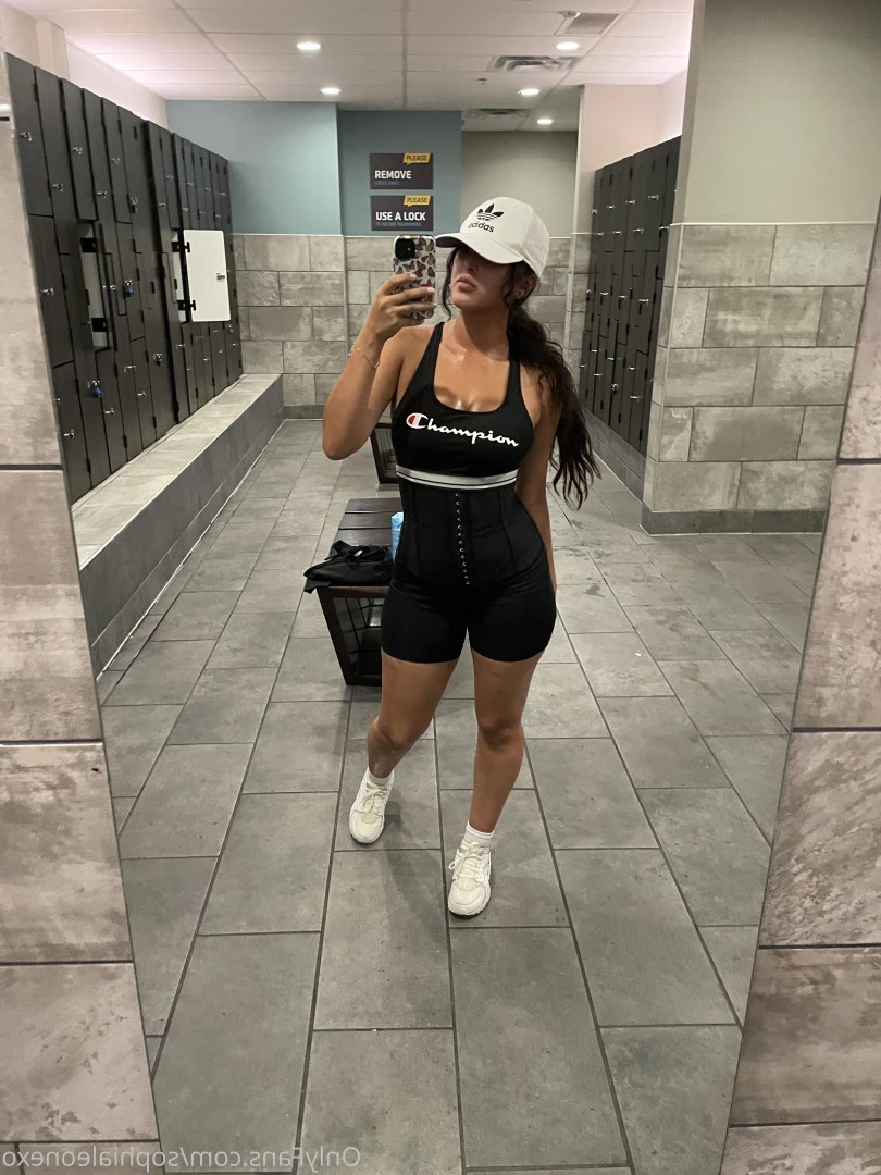 ѕσρнια ℓєσηє [ sophialeonexo ] Onlyfans leaked photo 9248460 on Hotleaks.tv