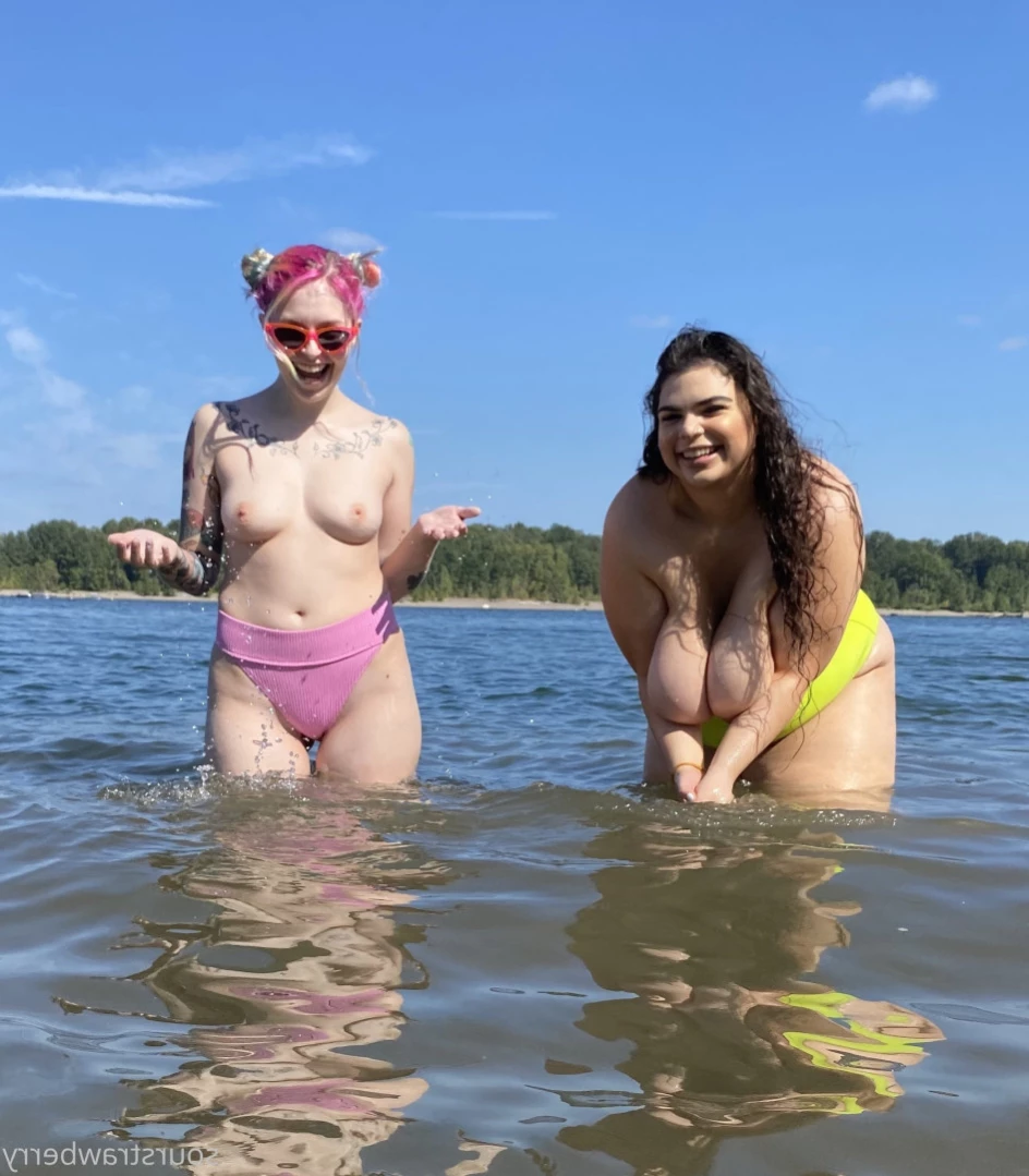 sourstrawberry Onlyfans leaked photo 10924727 on Hotleaks.tv