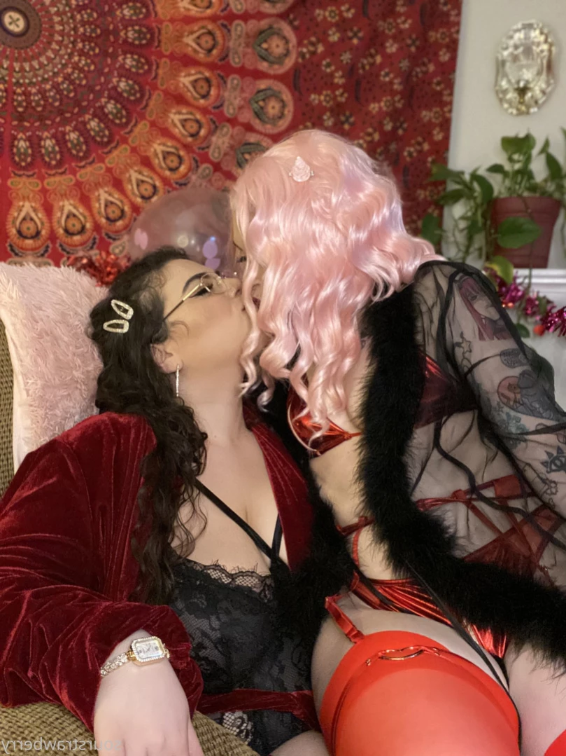 sourstrawberry Onlyfans leaked photo 11510963 on Hotleaks.tv