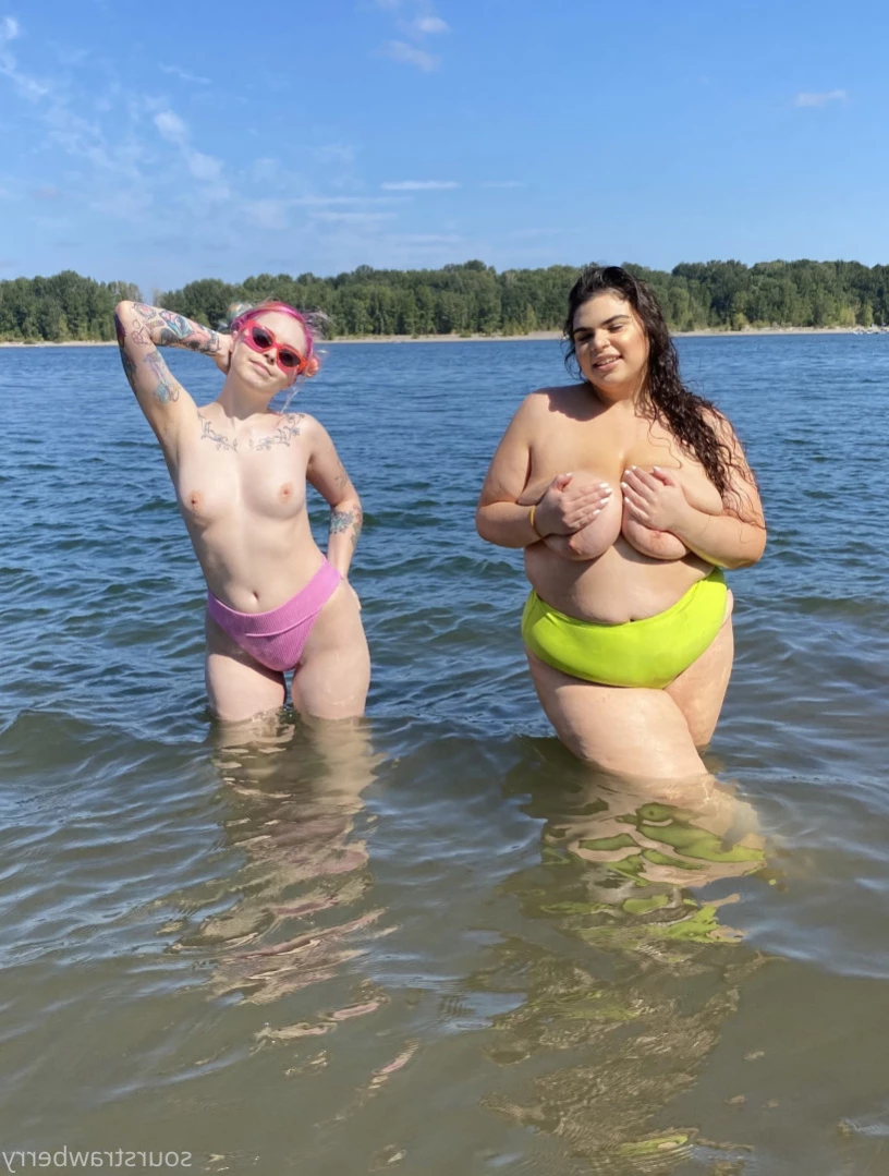 sourstrawberry Onlyfans leaked photo 12014332 on Hotleaks.tv