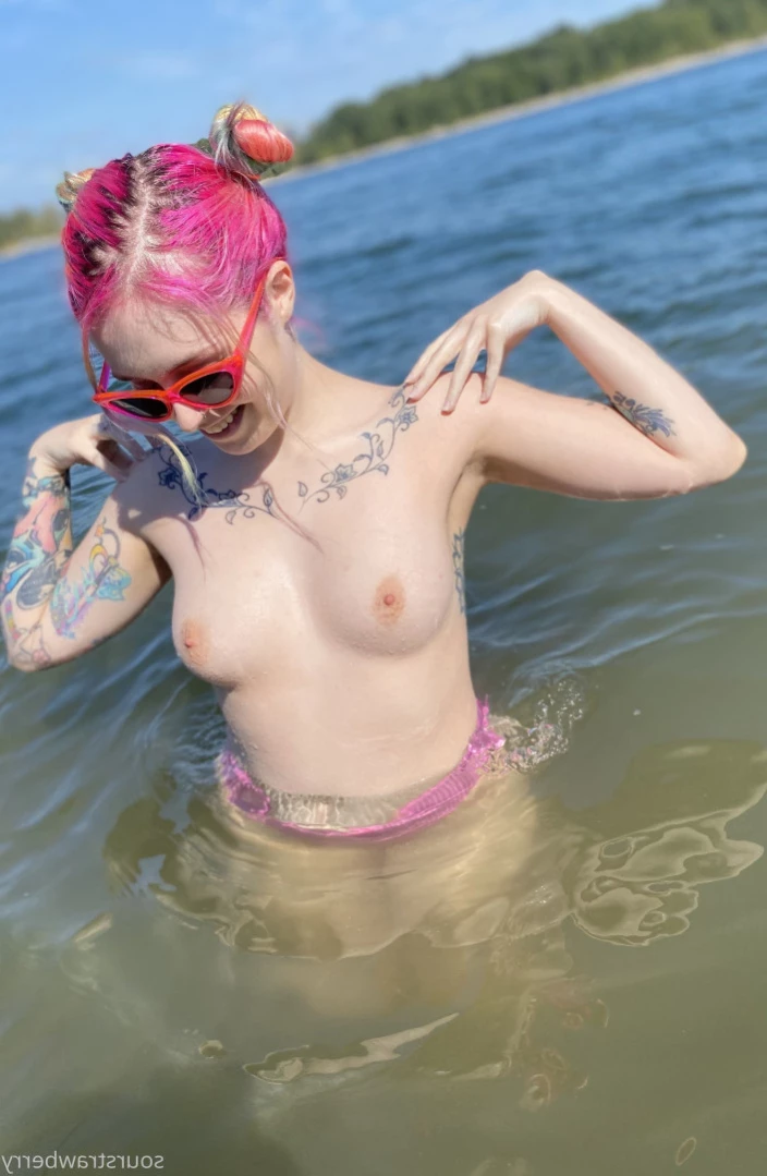 sourstrawberry Onlyfans leaked photo 12479288 on Hotleaks.tv