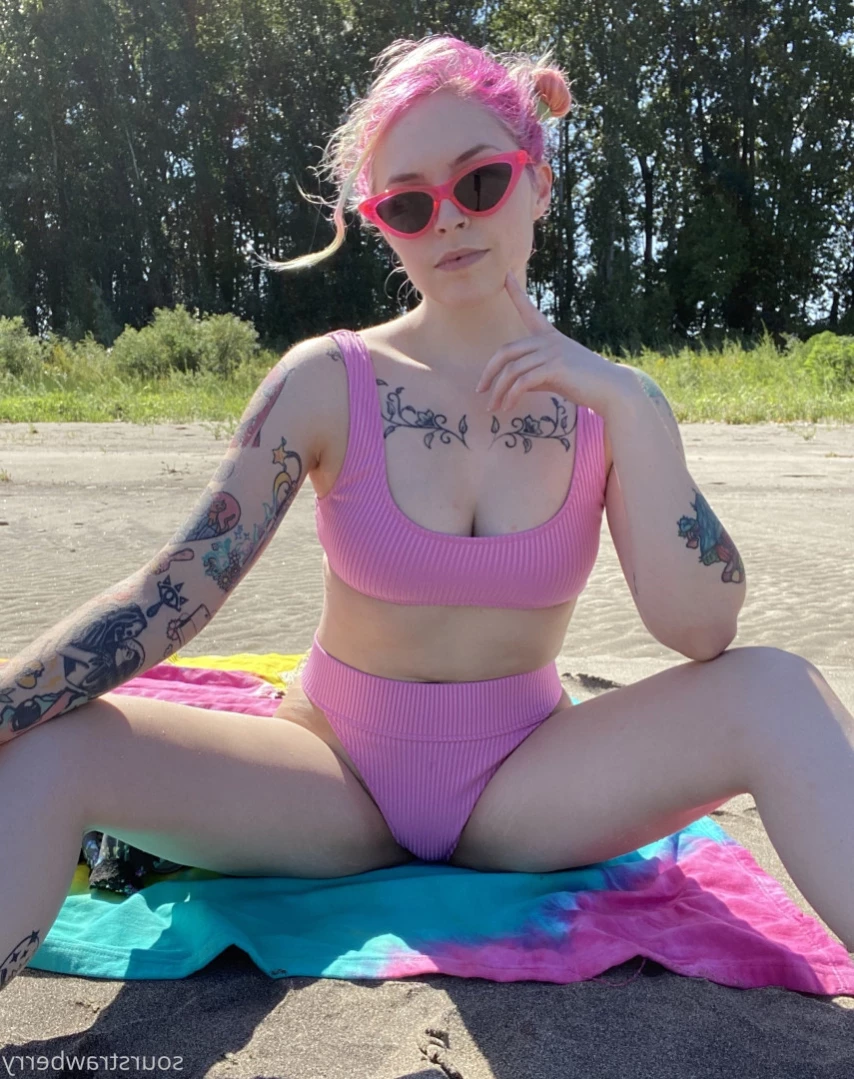 sourstrawberry Onlyfans leaked photo 12490115 on Hotleaks.tv