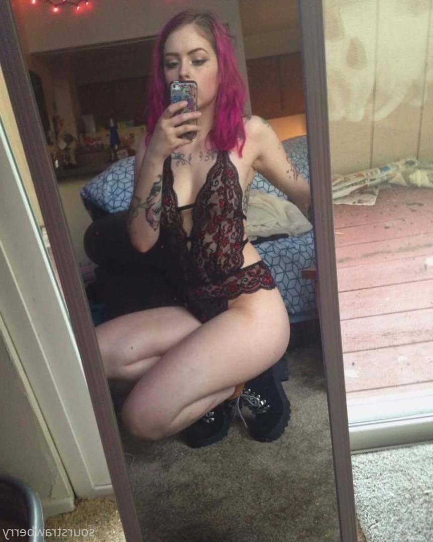 sourstrawberry Onlyfans leaked photo 12490387 on Hotleaks.tv