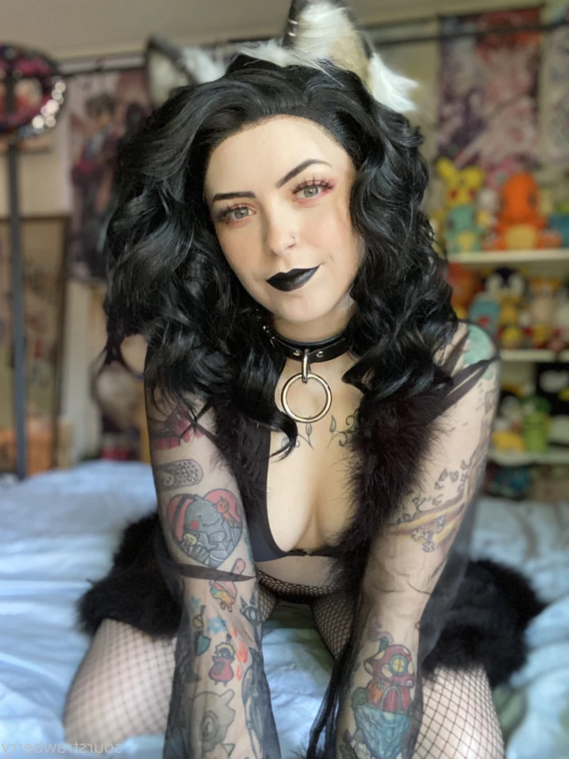sourstrawberry Onlyfans leaked photo 12492666 on Hotleaks.tv