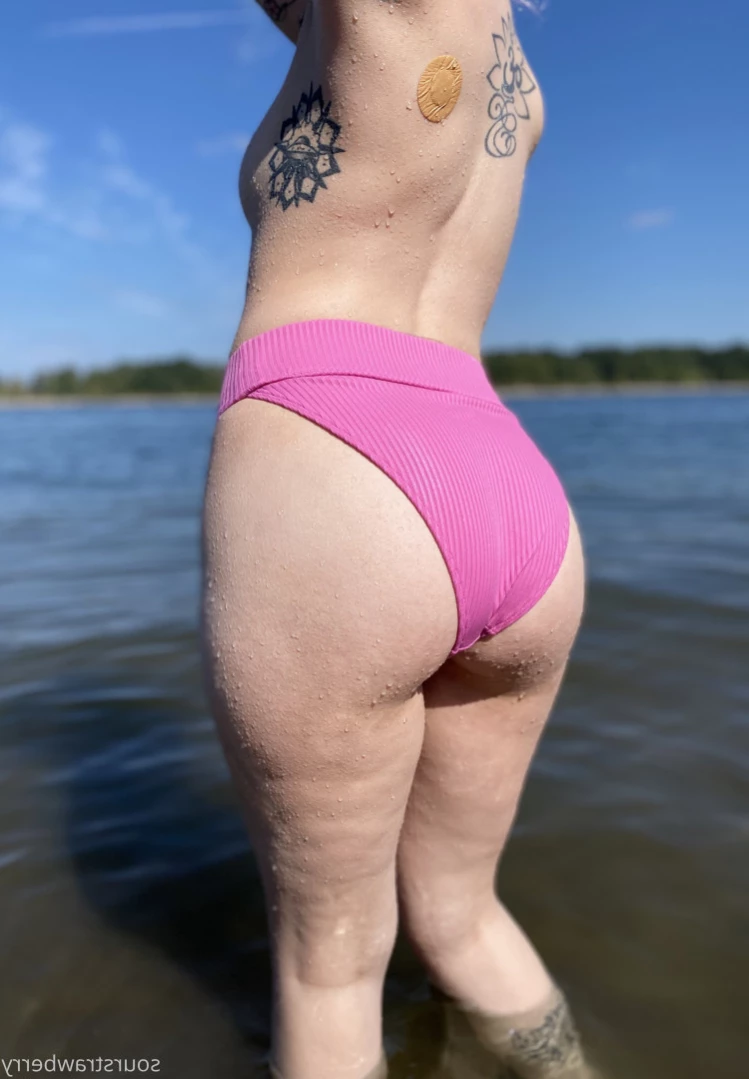 sourstrawberry Onlyfans leaked photo 12494322 on Hotleaks.tv