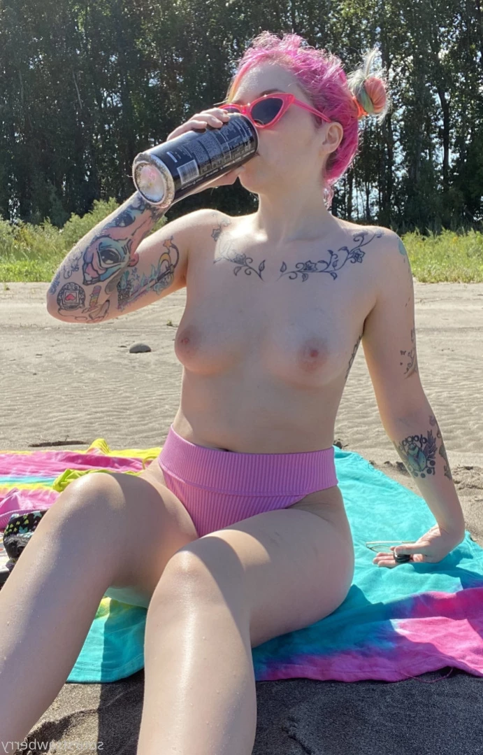 sourstrawberry Onlyfans leaked photo 12874621 on Hotleaks.tv