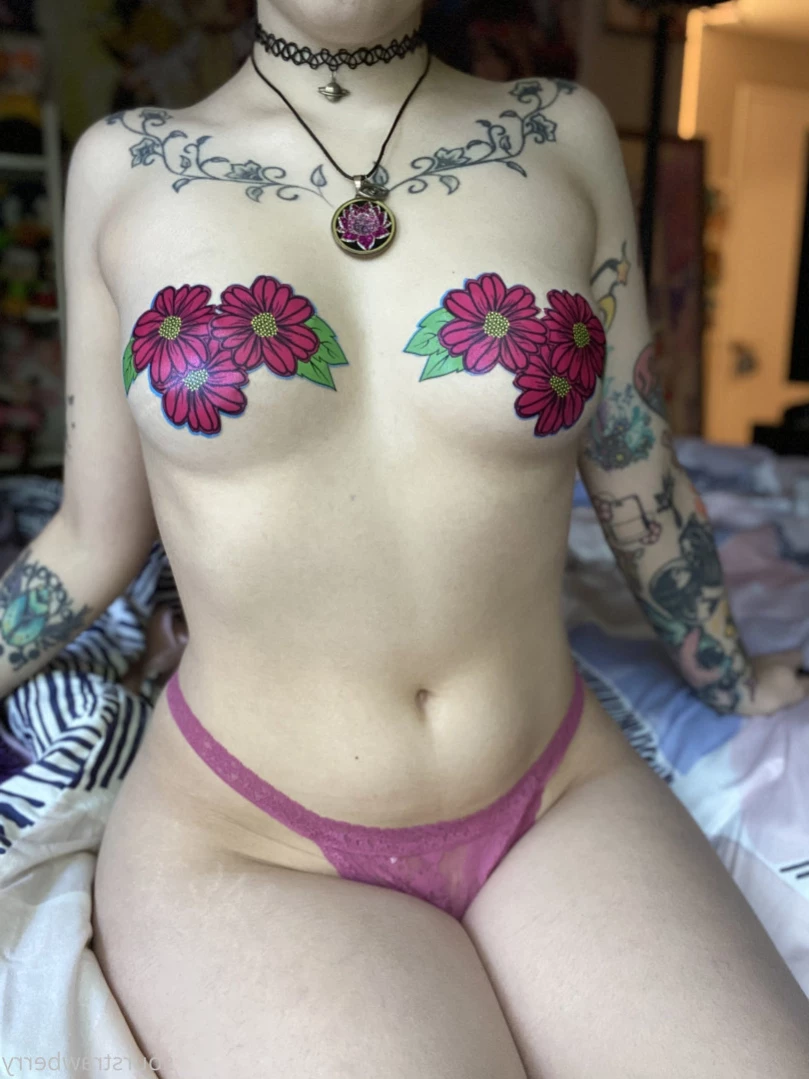 sourstrawberry Onlyfans leaked photo 13574259 on Hotleaks.tv