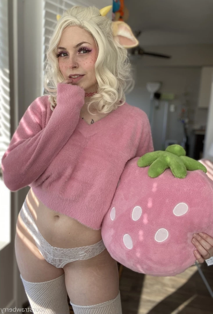 sourstrawberry Onlyfans leaked photo 14541558 on Hotleaks.tv