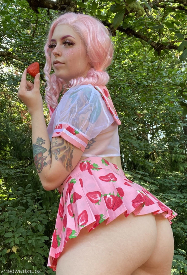sourstrawberry Onlyfans leaked photo 15273232 on Hotleaks.tv