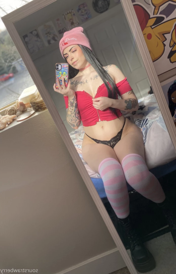 sourstrawberry Onlyfans leaked photo 15320484 on Hotleaks.tv