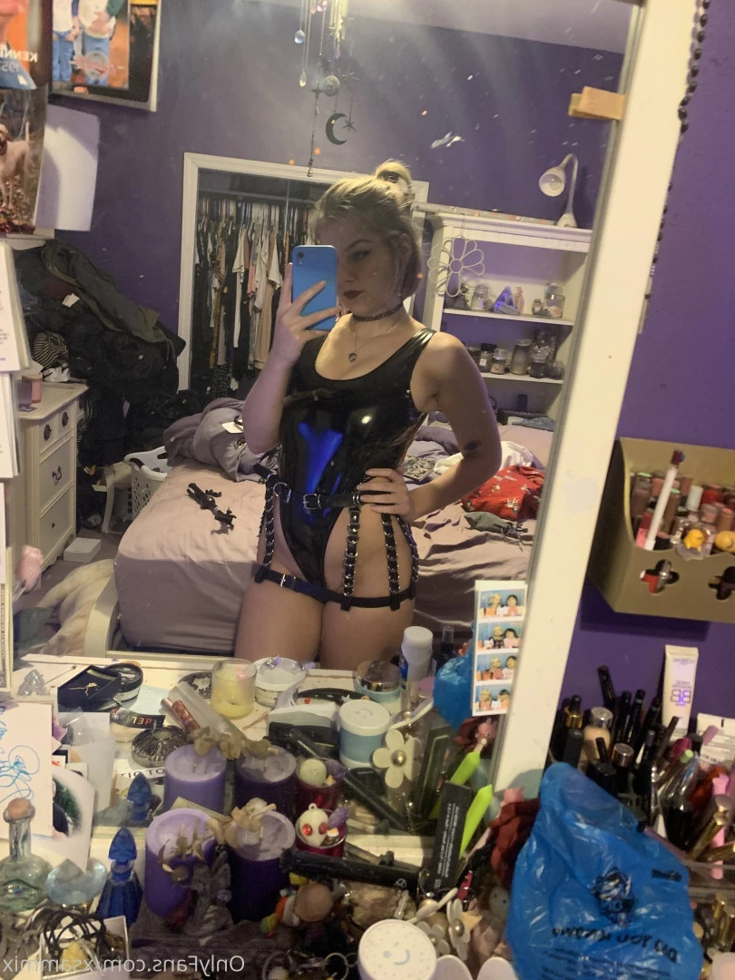 stinky [ stinkygrl420 ] Onlyfans leaked photo 8889863 on Hotleaks.tv