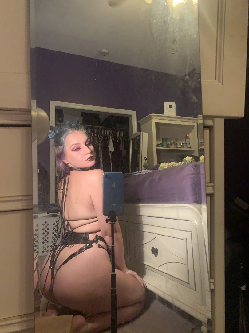 stinky [ stinkygrl420 ] Onlyfans leaked photo 8890587 on Hotleaks.tv