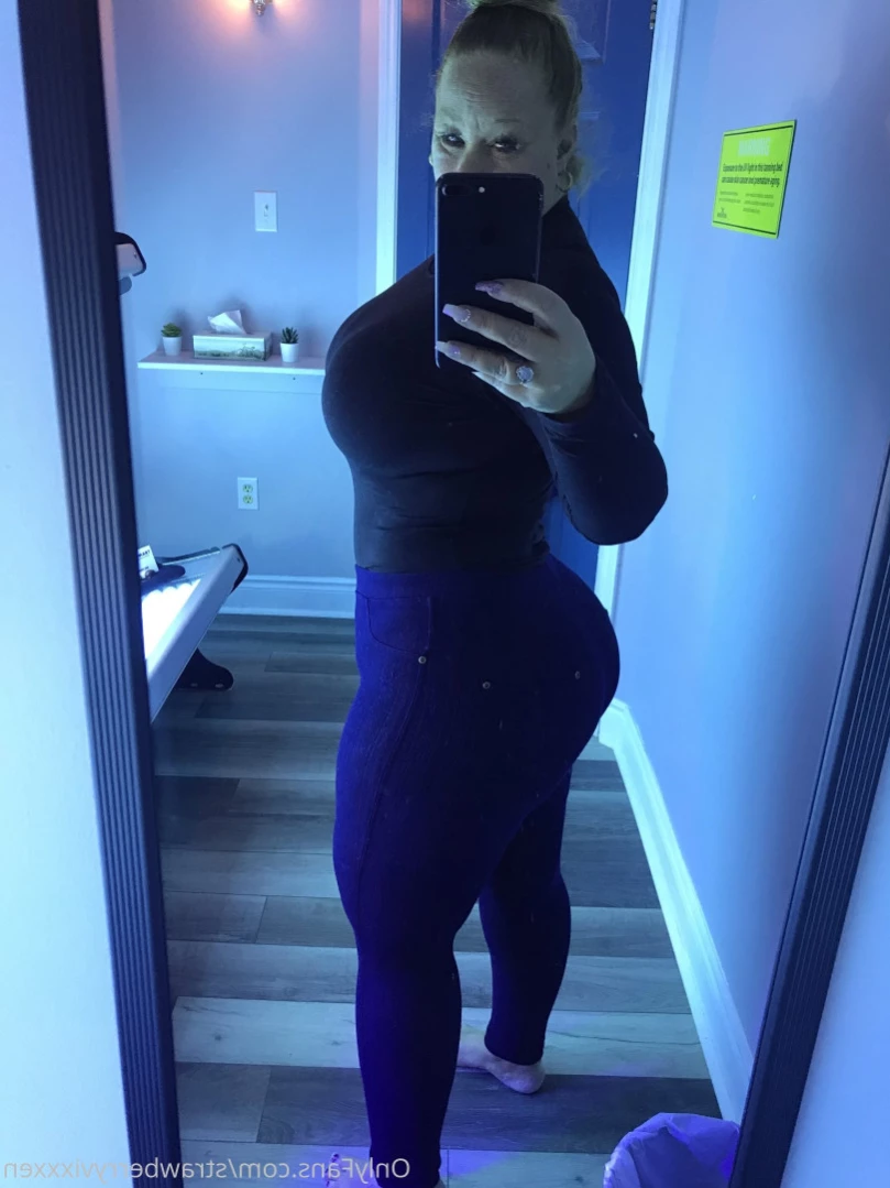 strawberryvixxxen Onlyfans leaked photo 11438039 on Hotleaks.tv