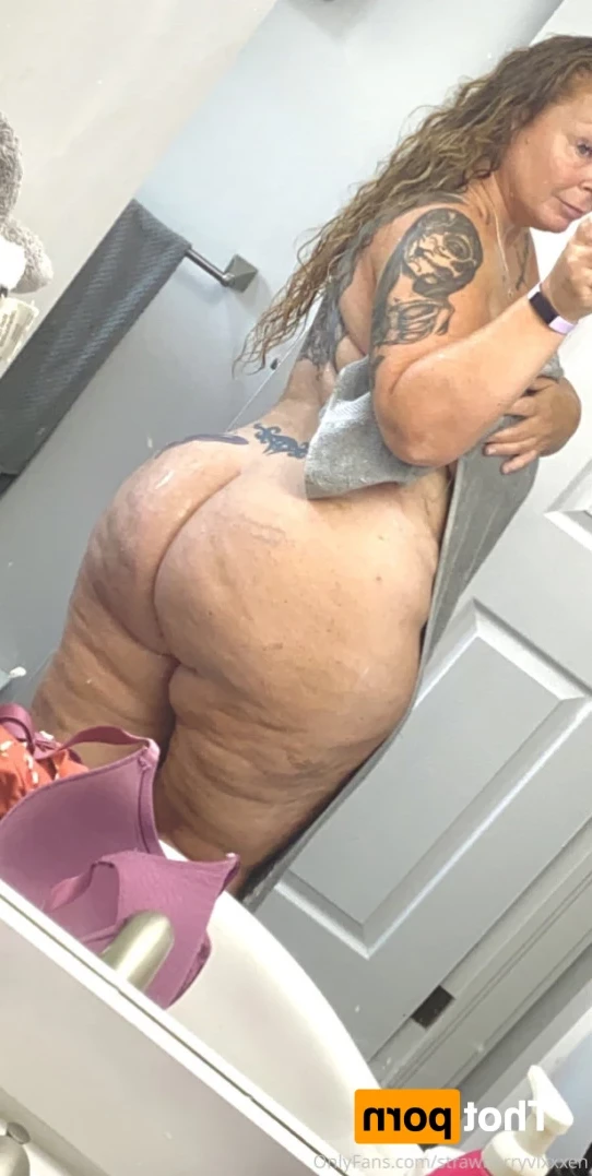 strawberryvixxxen Onlyfans leaked photo 12419349 on Hotleaks.tv
