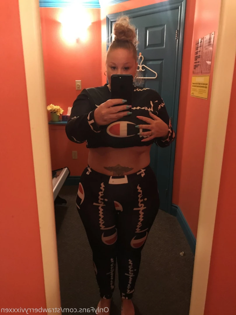 strawberryvixxxen Onlyfans leaked photo 12881625 on Hotleaks.tv