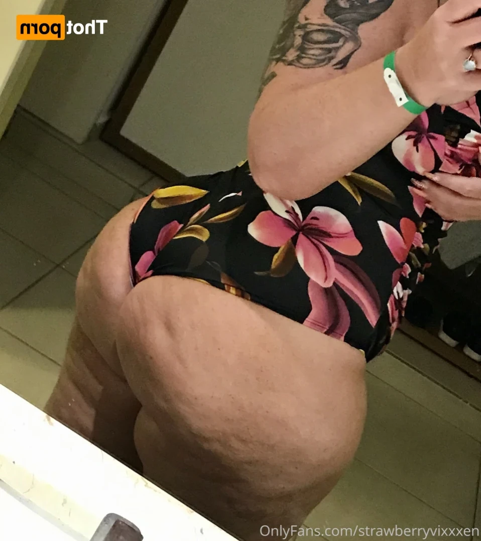 strawberryvixxxen Onlyfans leaked photo 13764410 on Hotleaks.tv