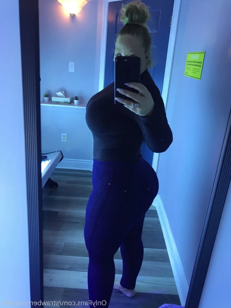 strawberryvixxxen Onlyfans leaked photo 13789610 on Hotleaks.tv