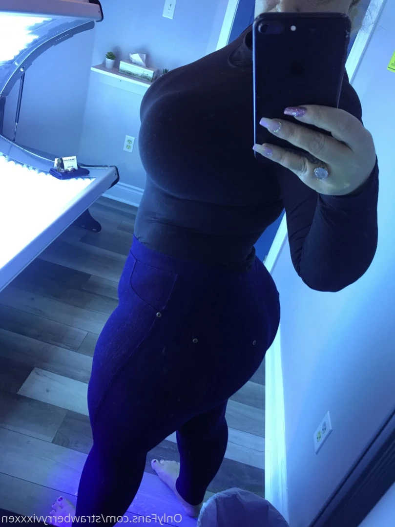 strawberryvixxxen Onlyfans leaked photo 14733921 on Hotleaks.tv