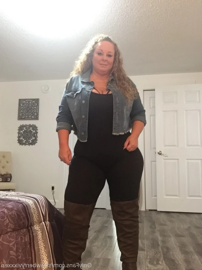 strawberryvixxxen Onlyfans leaked photo 14798354 on Hotleaks.tv