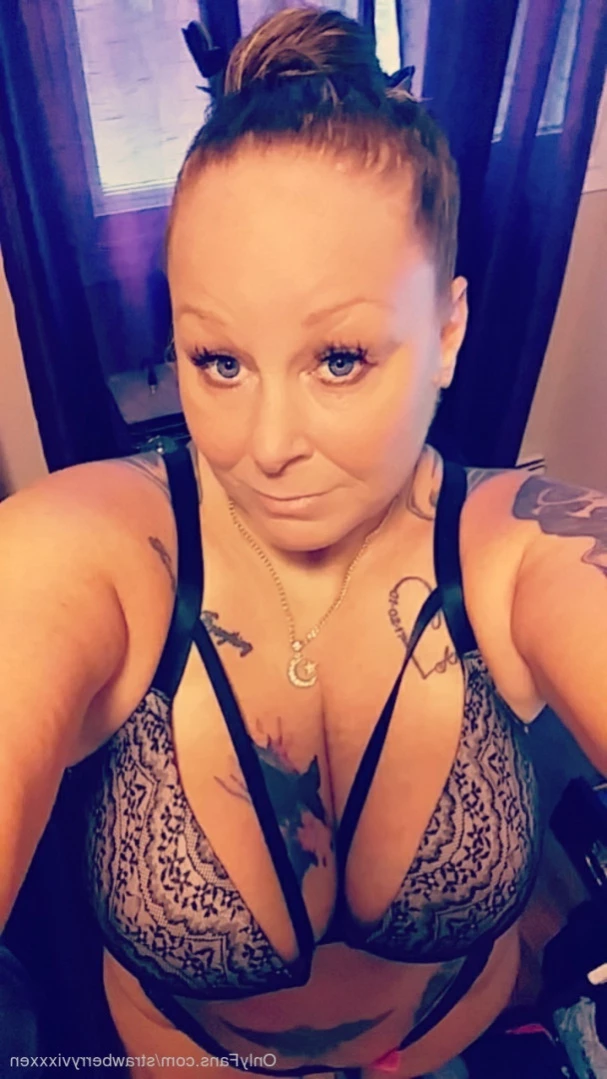 strawberryvixxxen Onlyfans leaked photo 14913673 on Hotleaks.tv