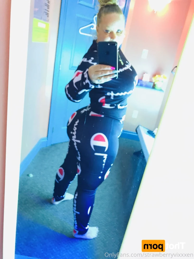 strawberryvixxxen Onlyfans leaked photo 14955391 on Hotleaks.tv