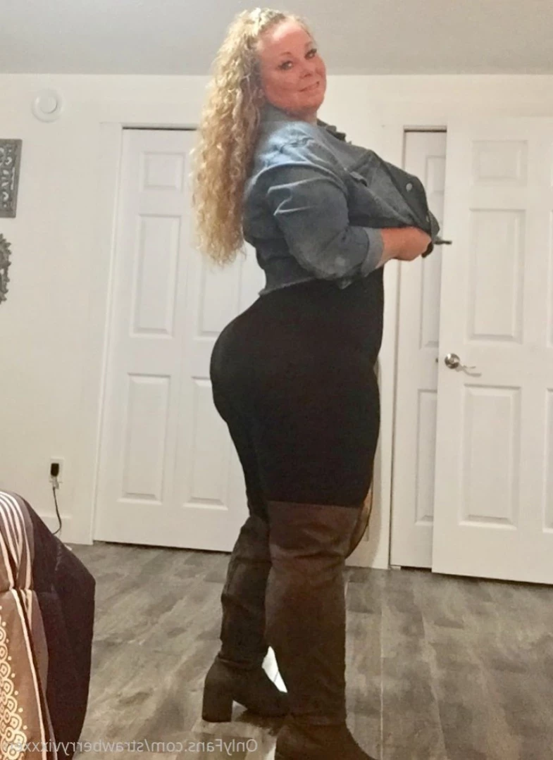 strawberryvixxxen Onlyfans leaked photo 14968381 on Hotleaks.tv