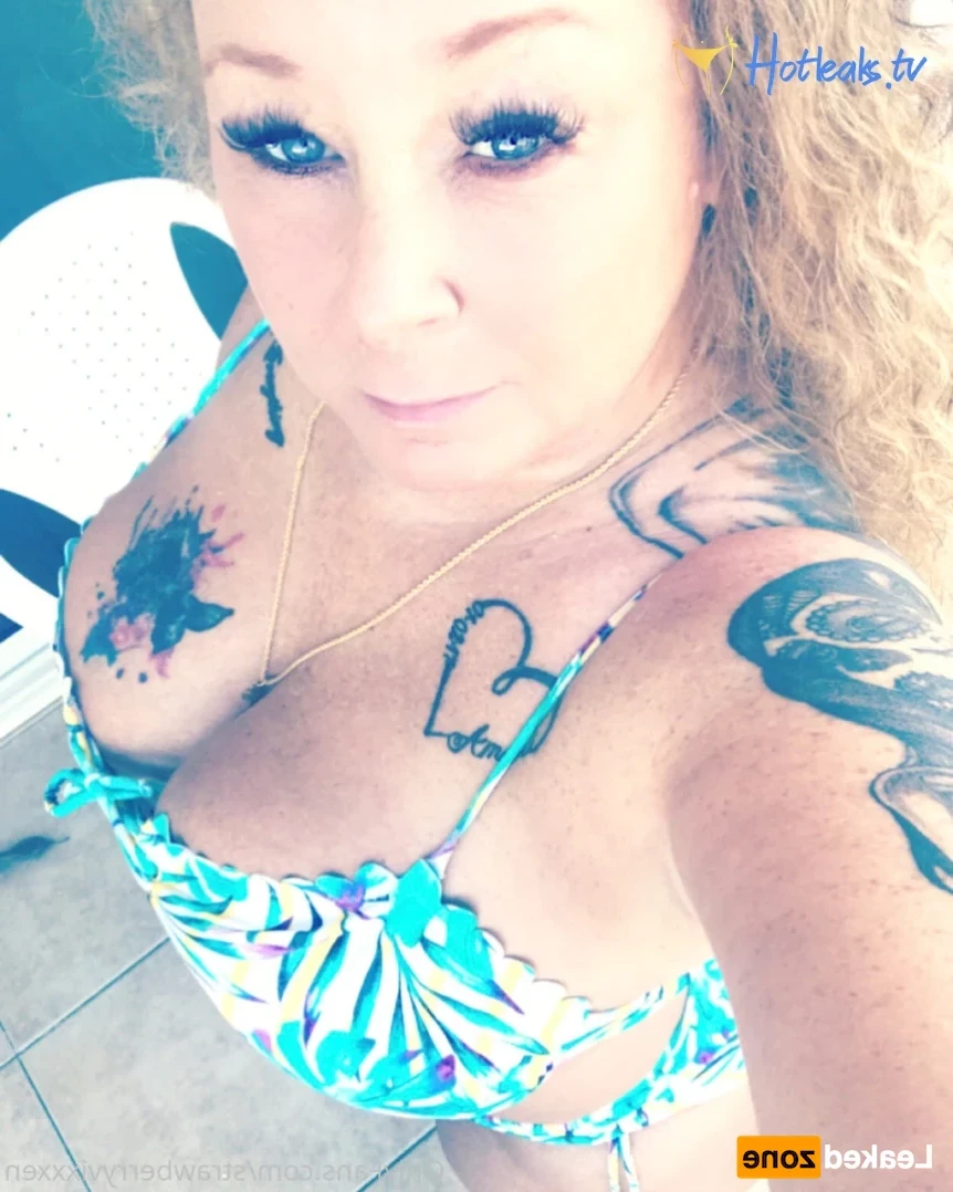 strawberryvixxxen Onlyfans leaked photo 14972505 on Hotleaks.tv