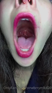 7957518
