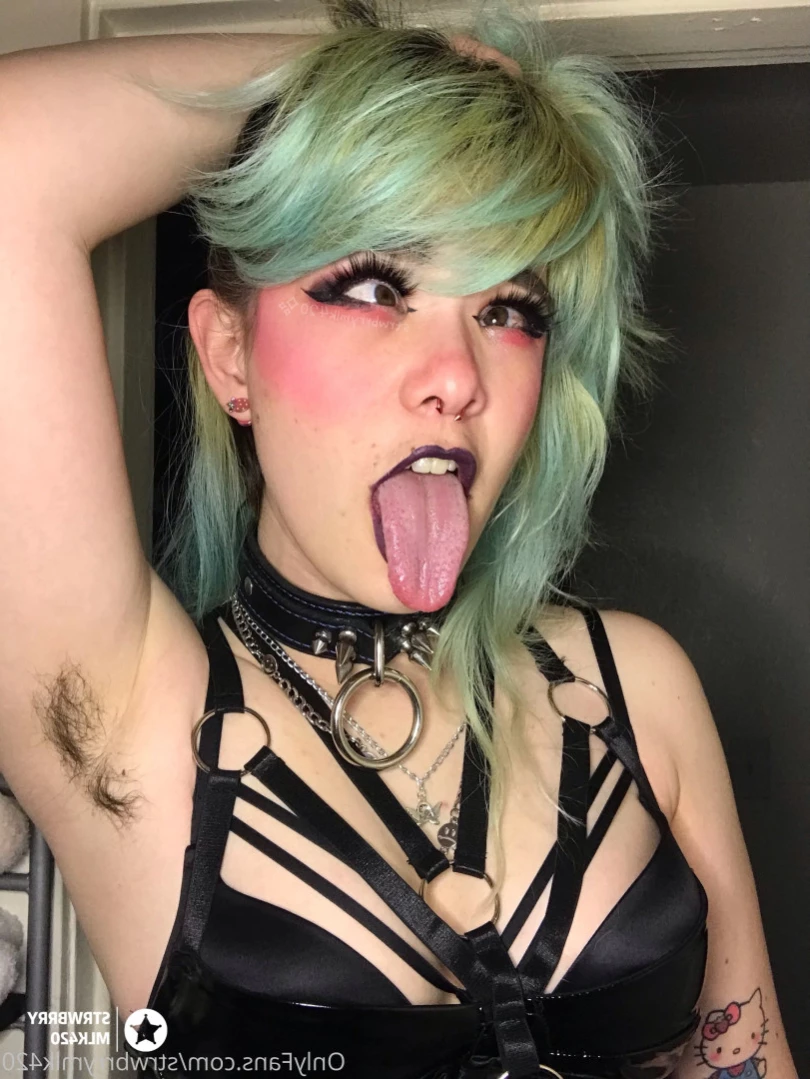 Veronika Strawberry [ strwbrrymlk420 ] Onlyfans leaked photo 11033205 on Hotleaks.tv