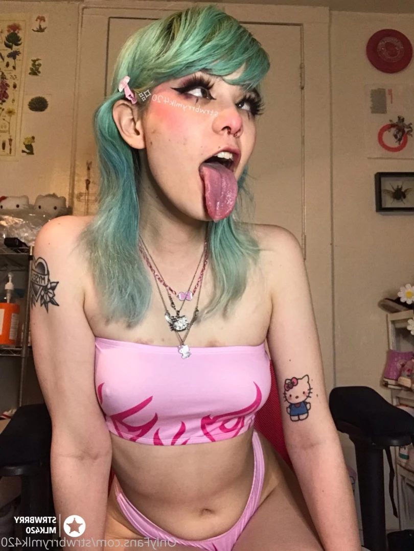 Veronika Strawberry [ strwbrrymlk420 ] Onlyfans leaked photo 12499085 on Hotleaks.tv